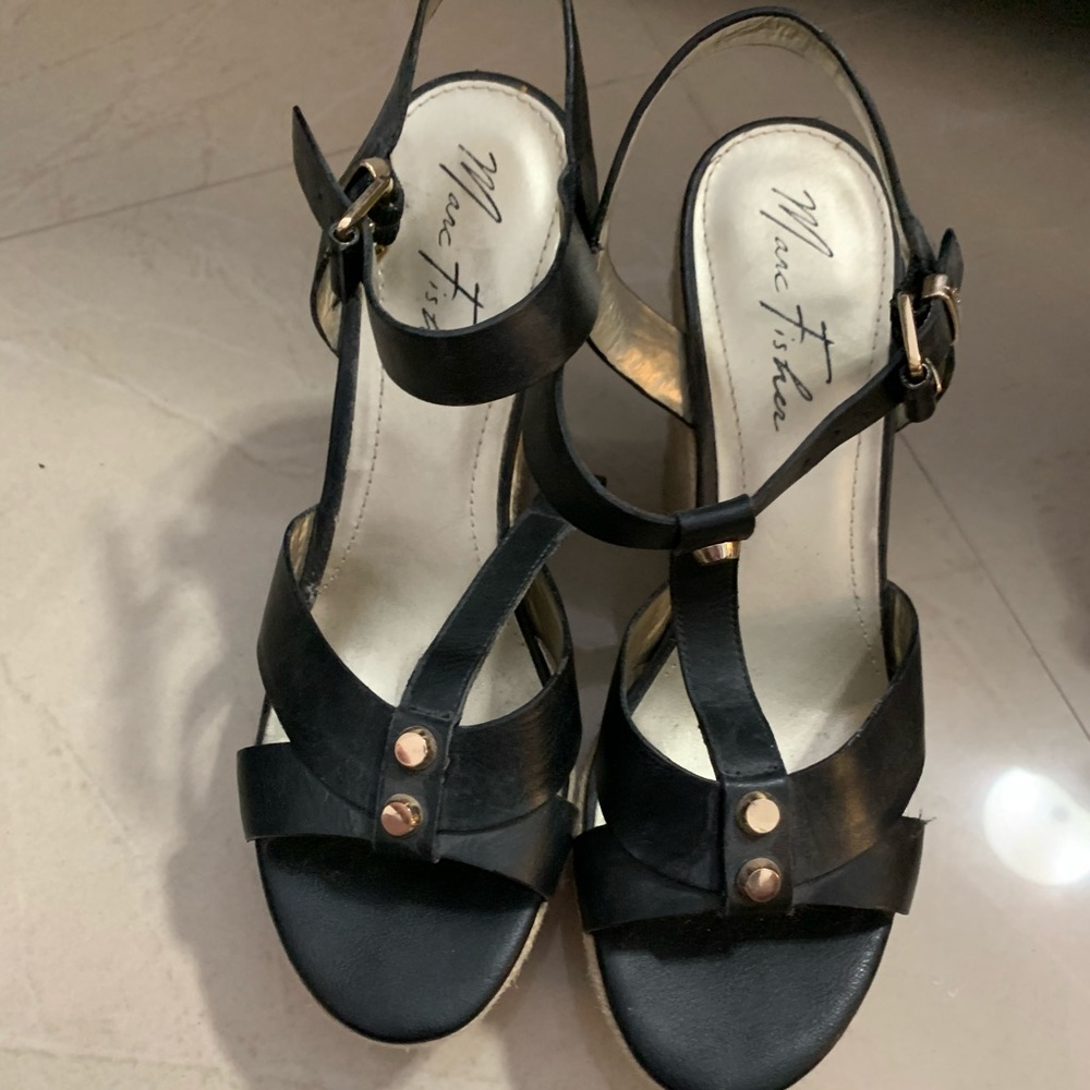 Black wedges size 8 like new
